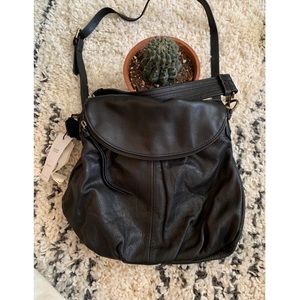 Margot leather crossbody bag